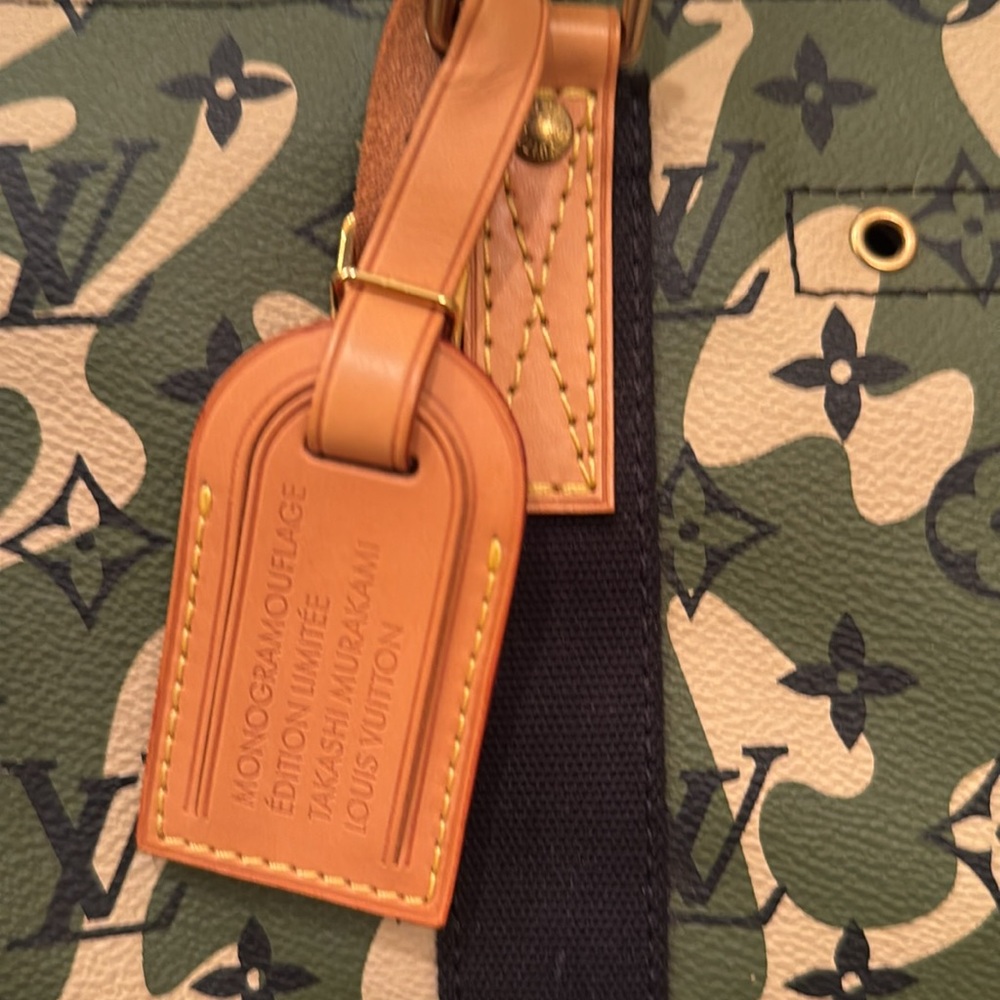 ❌SOLD❌Louis Vuitton Monogramouflage limited edition 35 - Picture 2 of 2